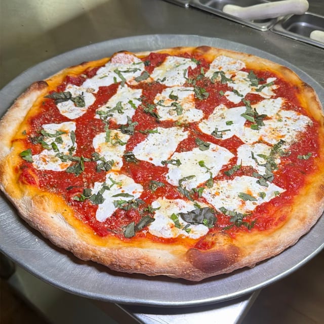 Margherita Pizza.
